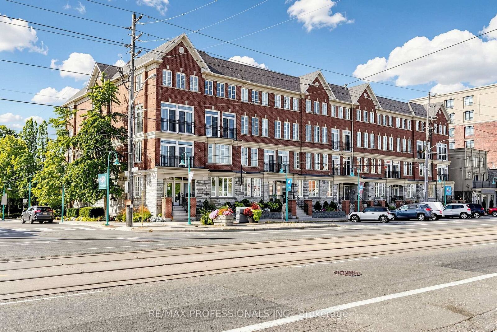 Property Photo:  3531 Lake Shore Boulevard W 206  ON M8W 1P4 