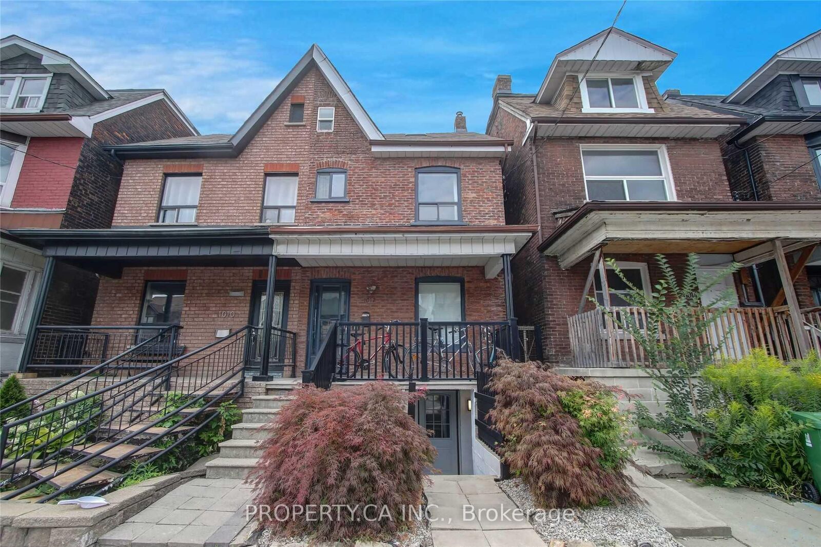 Property Photo:  1012 Ossington Avenue Lower  ON M6G 3V6 