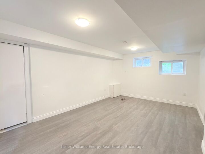 Property Photo:  273 Wilson Road S Lower  ON L1H 6C4 
