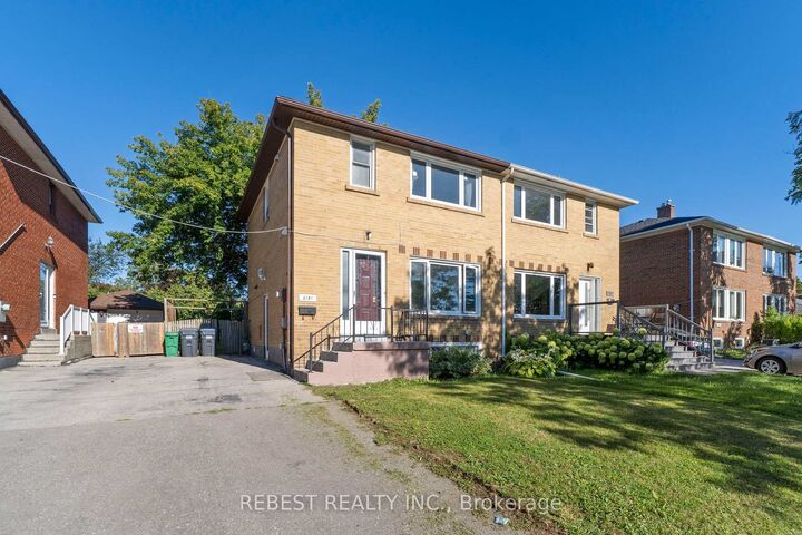 Property Photo:  2181 Wiseman Court  ON L5J 1P3 