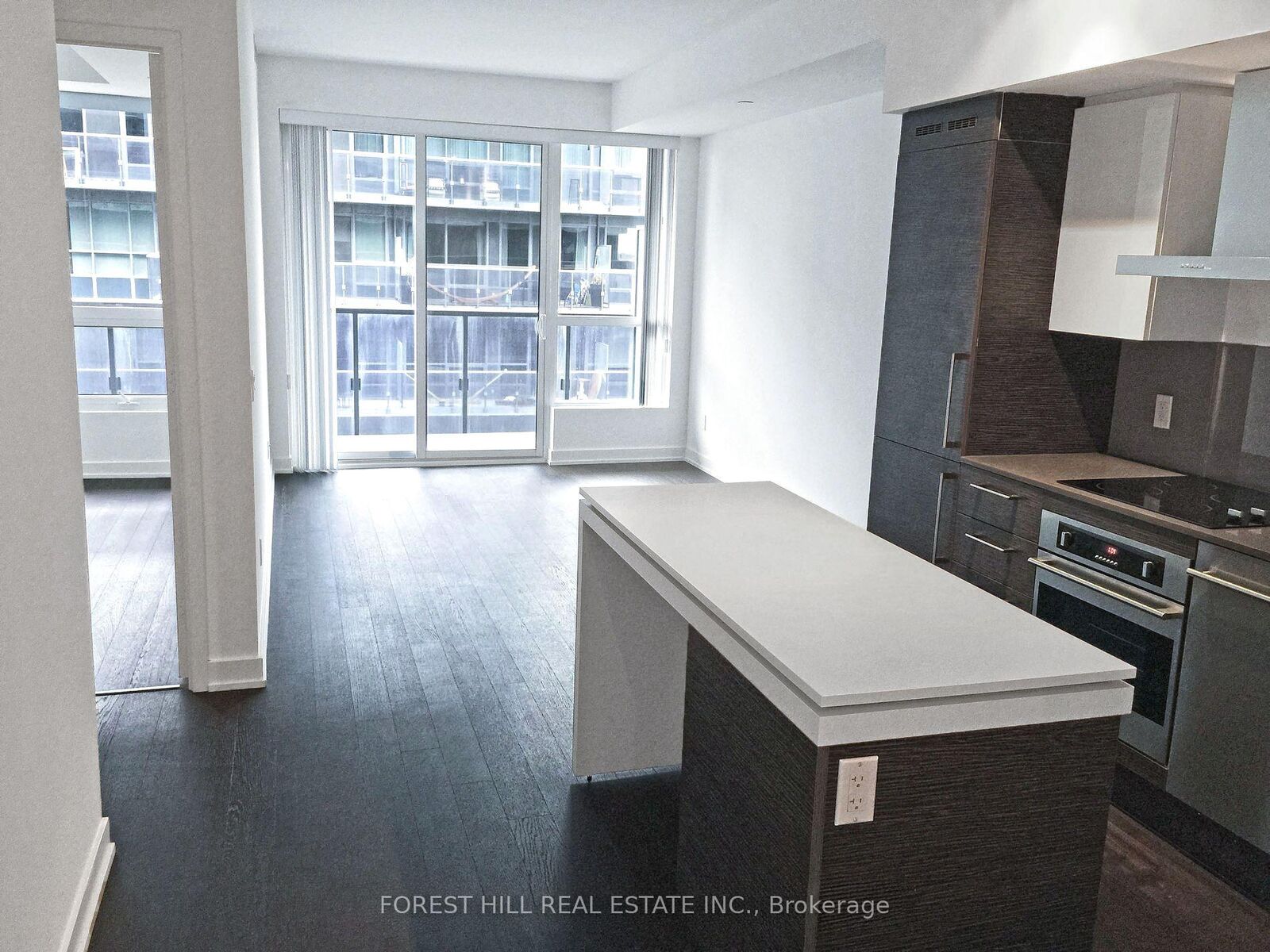 Property Photo:  1030 King Street W 440  ON M6K 0B4 