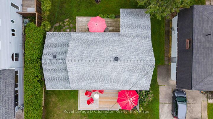 Property Photo:  210 Laird Lane  ON N0H 2L0 