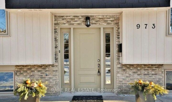 Property Photo:  973 Falcon Boulevard N  ON L7T 3B8 