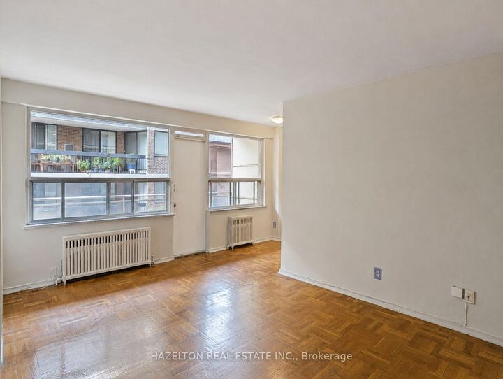 Property Photo:  206 St George Street 105  ON M5R 2N6 