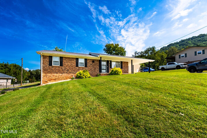 Property Photo: 103 Valley View Drive TN 37857