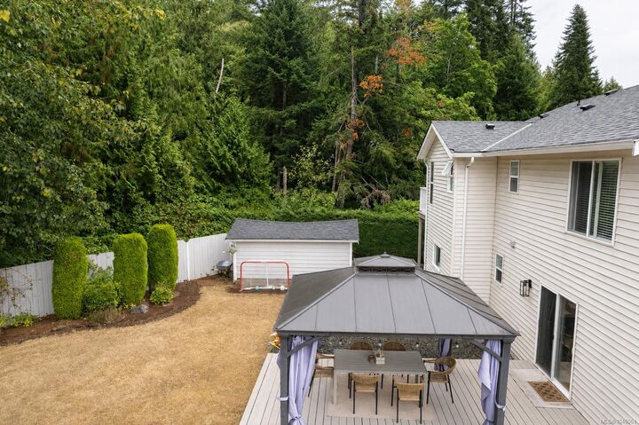 Property Photo:  533 Greenhorn Pl  BC V9G 1R3 
