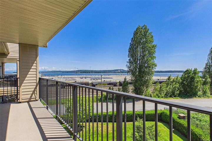 Property Photo:  104 Esplanade St #304  BC V9R 0G6 