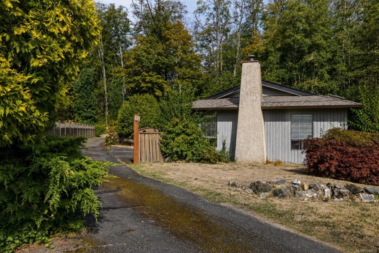 Property Photo:  493 Pioneer Cres #31  BC V9P 1V1 