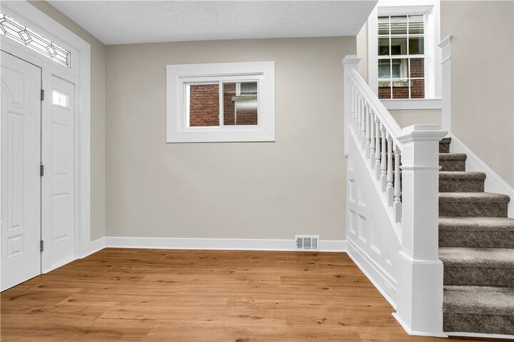 Property Photo:  1547 Clairtonica Street  PA 15205 