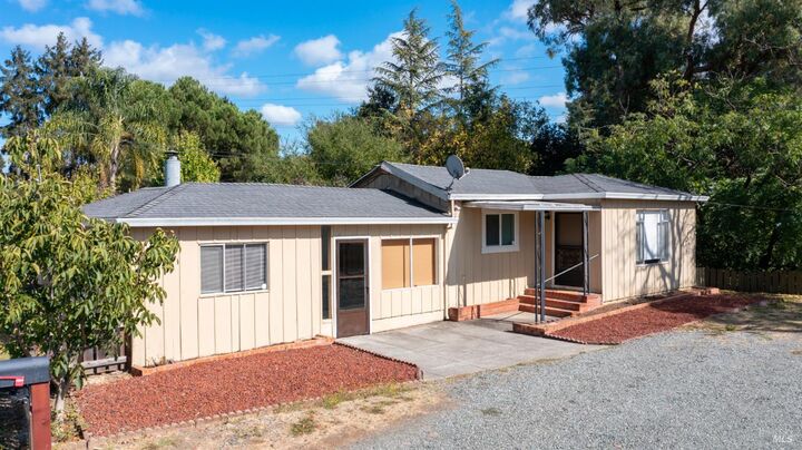 Property Photo:  498 Duncan Street  CA 95401 