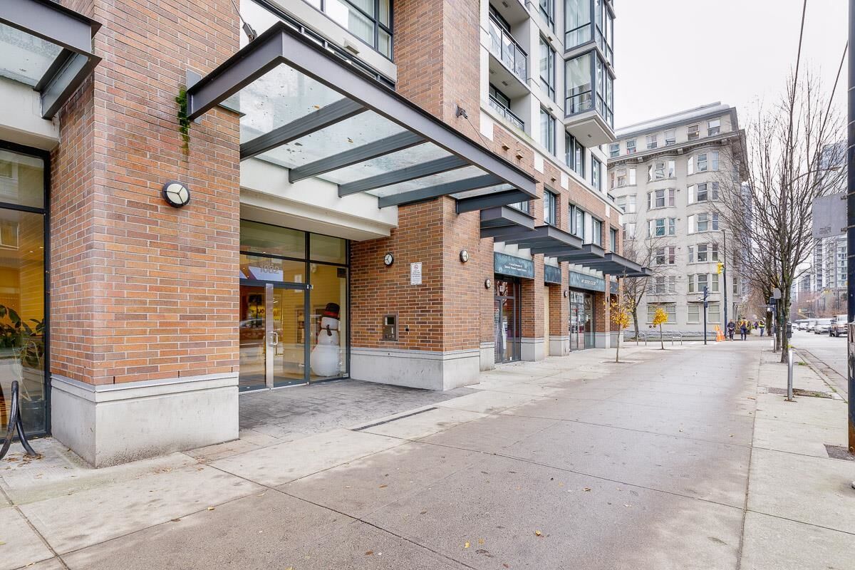 Property Photo:  1082 Seymour Street 1708  BC V6B 1X9 