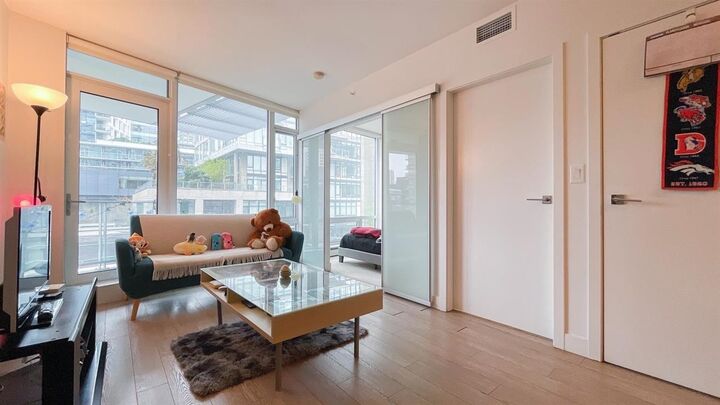 Property Photo:  1283 Howe Street 80X  BC V6A 0E9 