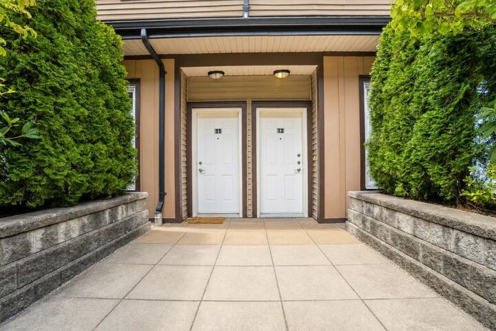 Property Photo:  6538 Elgin Avenue 12  BC V5H 3S6 