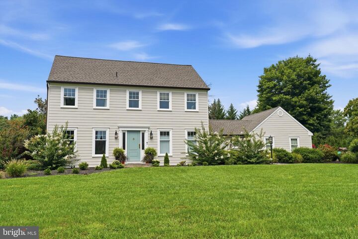 Property Photo:  30 Dunkin Drive  PA 18977 