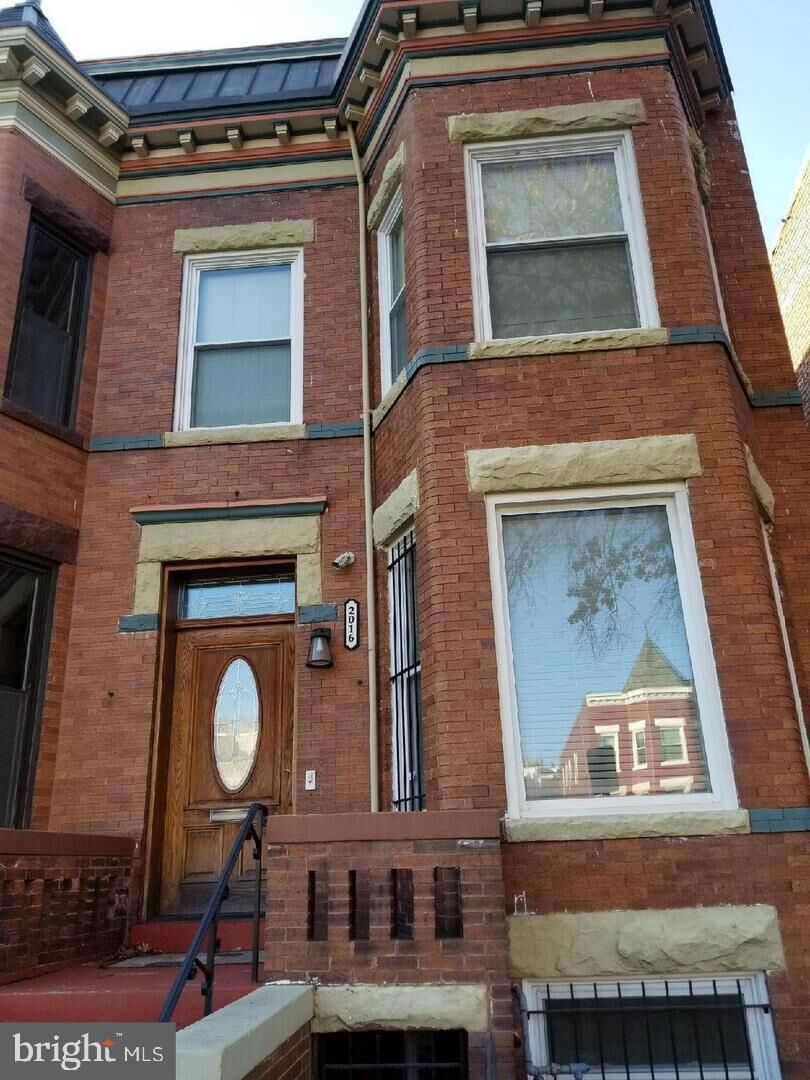 Property Photo: 2016 North Capitol Street NW A DC 20002