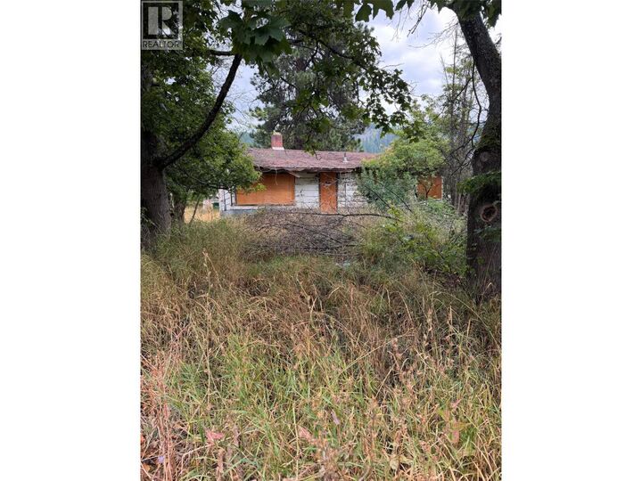 Property Photo: 3111 Waldie Avenue BC V1N 4V3