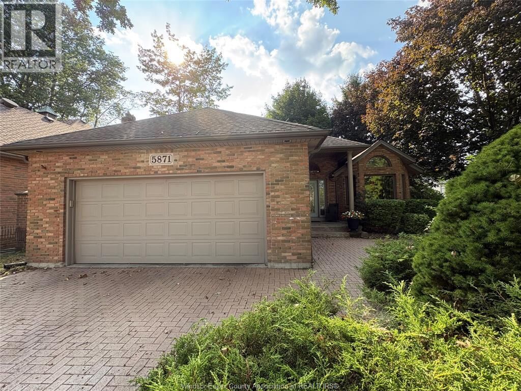 Property Photo:  5871 Bagley Avenue  ON N9H 2K6 