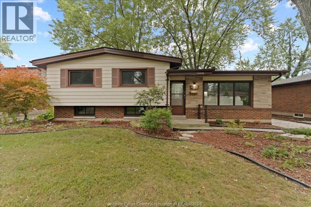 Property Photo:  4339 Ashfield Crescent  ON N9W 4K9 