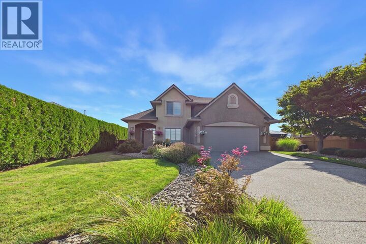 Property Photo:  3439 Ridge Boulevard  BC V4T 2V6 