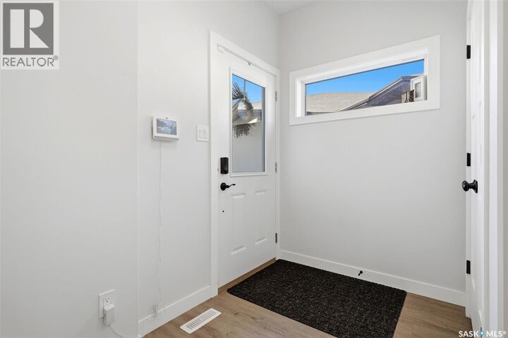 Property Photo:  34 Mackenzie Crescent  SK S0G 0Z0 