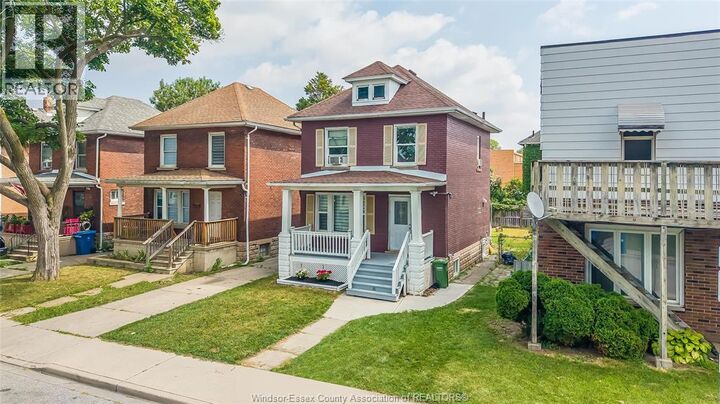 Property Photo: 392 Curry Avenue ON N9B 2B7