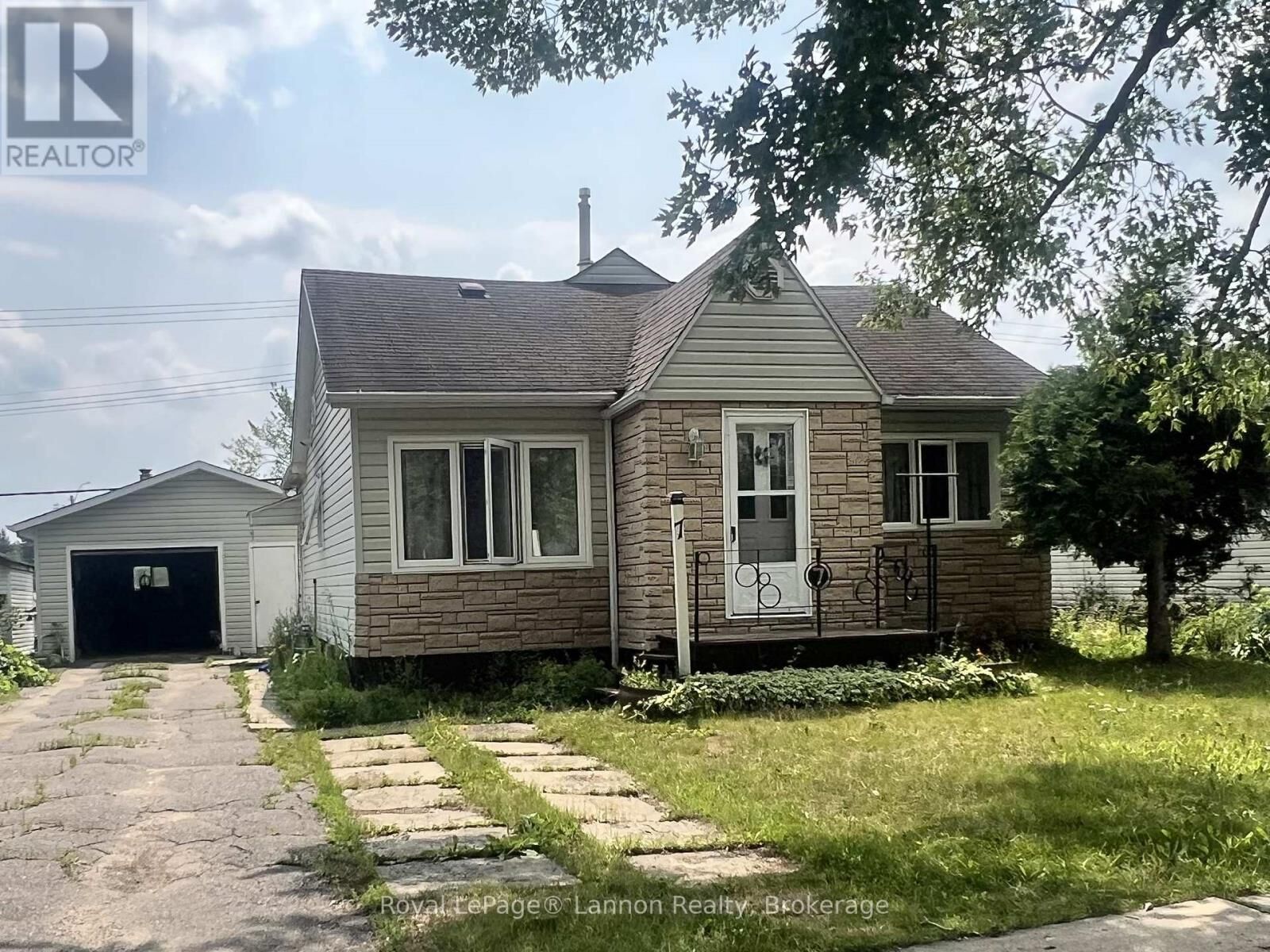 Property Photo:  7 Errington Avenue  ON P0T 1C0 