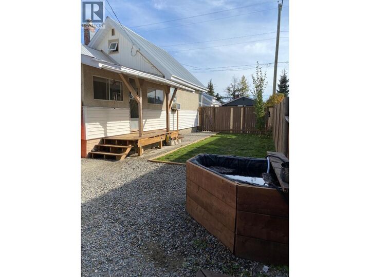 Property Photo:  349 Archibald Street  BC V1A 1M8 