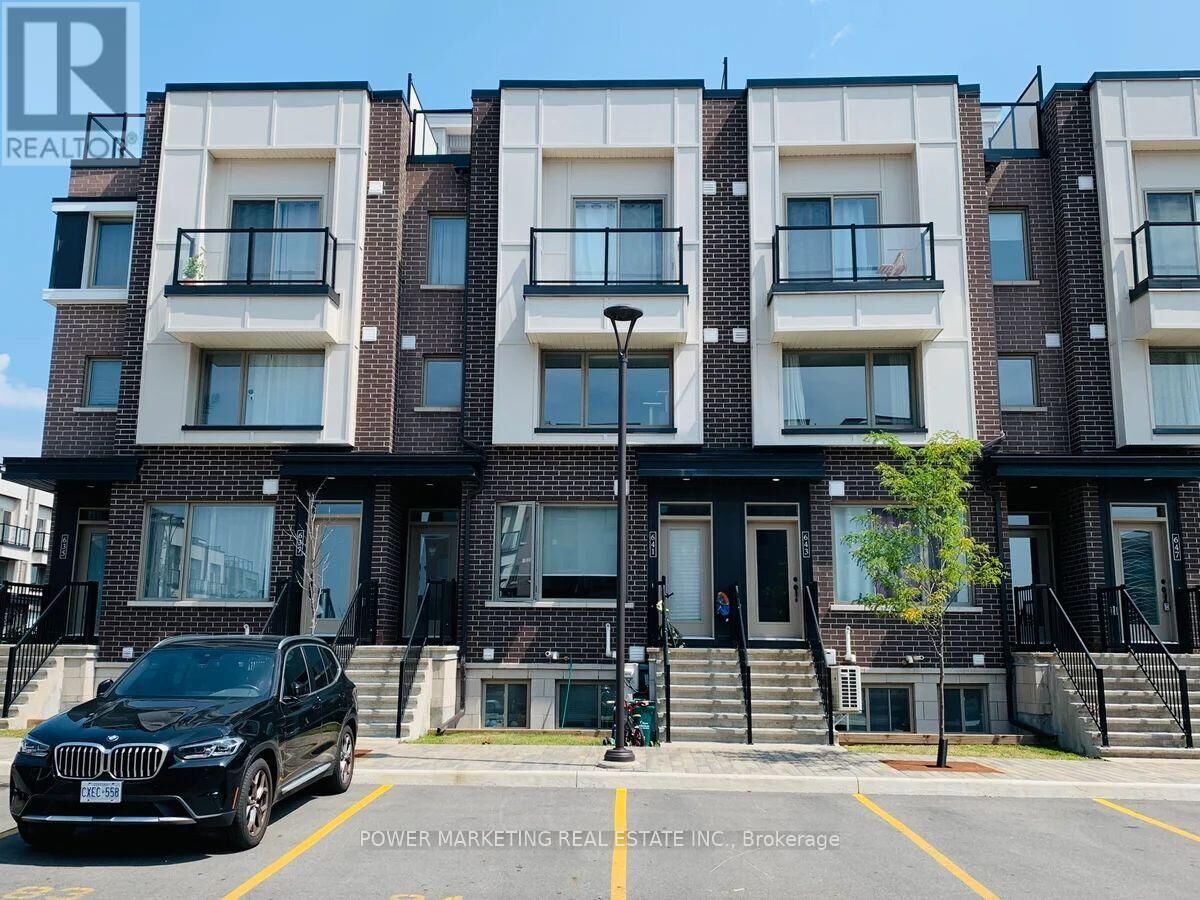 Property Photo: 641 Makwa Private ON K1K 5A4