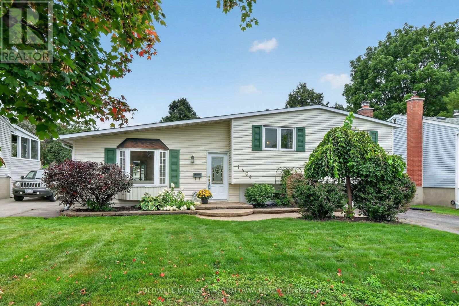 Property Photo:  1404 Matheson Road  ON K1J 8B6 