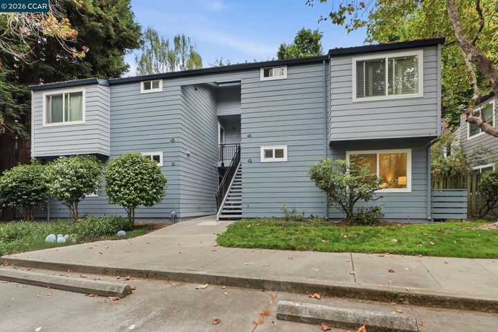 Property Photo: 42 Emery Bay Dr CA 94608