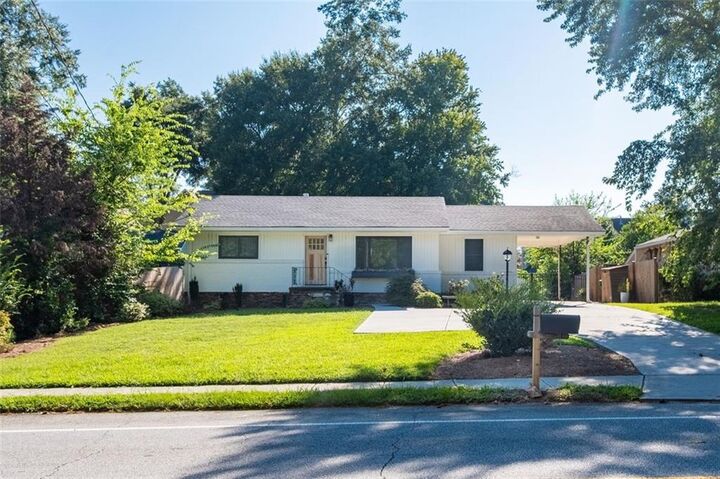 Property Photo:  1416 N Druid Hills Road NE  GA 30319 