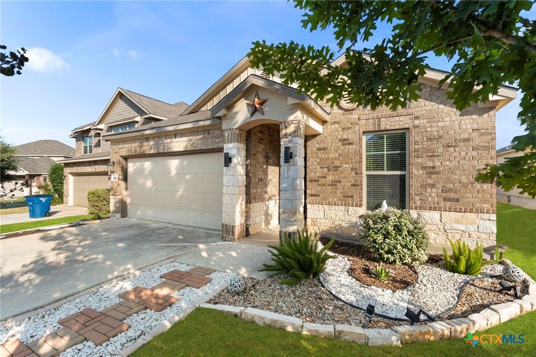 Property Photo: 2909 Sunset Summit TX 78130