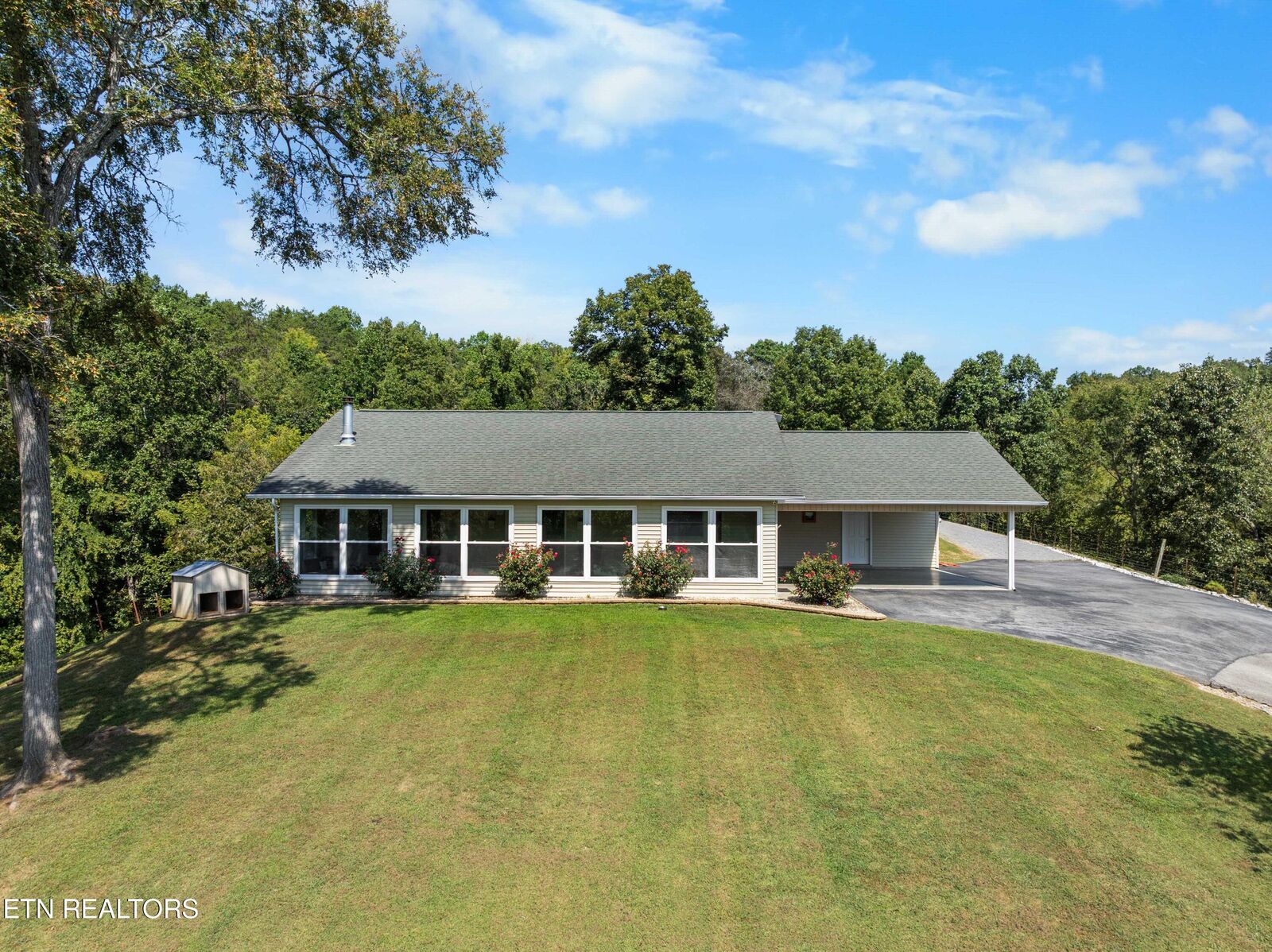 Property Photo:  593 Cedar Top Drive  TN 37876 