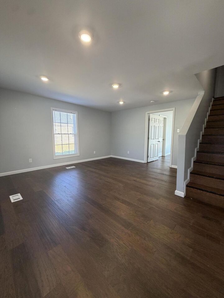 Property Photo: 204 Crutchfield Street KY 42553