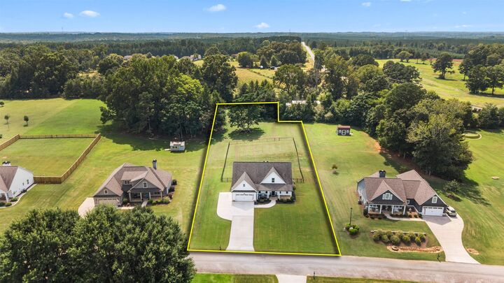 Property Photo: 112 Alexander Lakes Drive GA 31024
