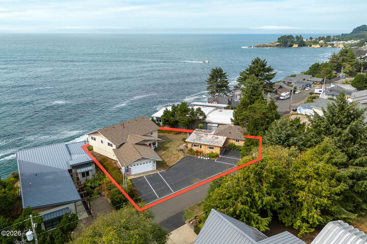 Property Photo:  605 & 615 SW Coast Avenue  OR 97341 