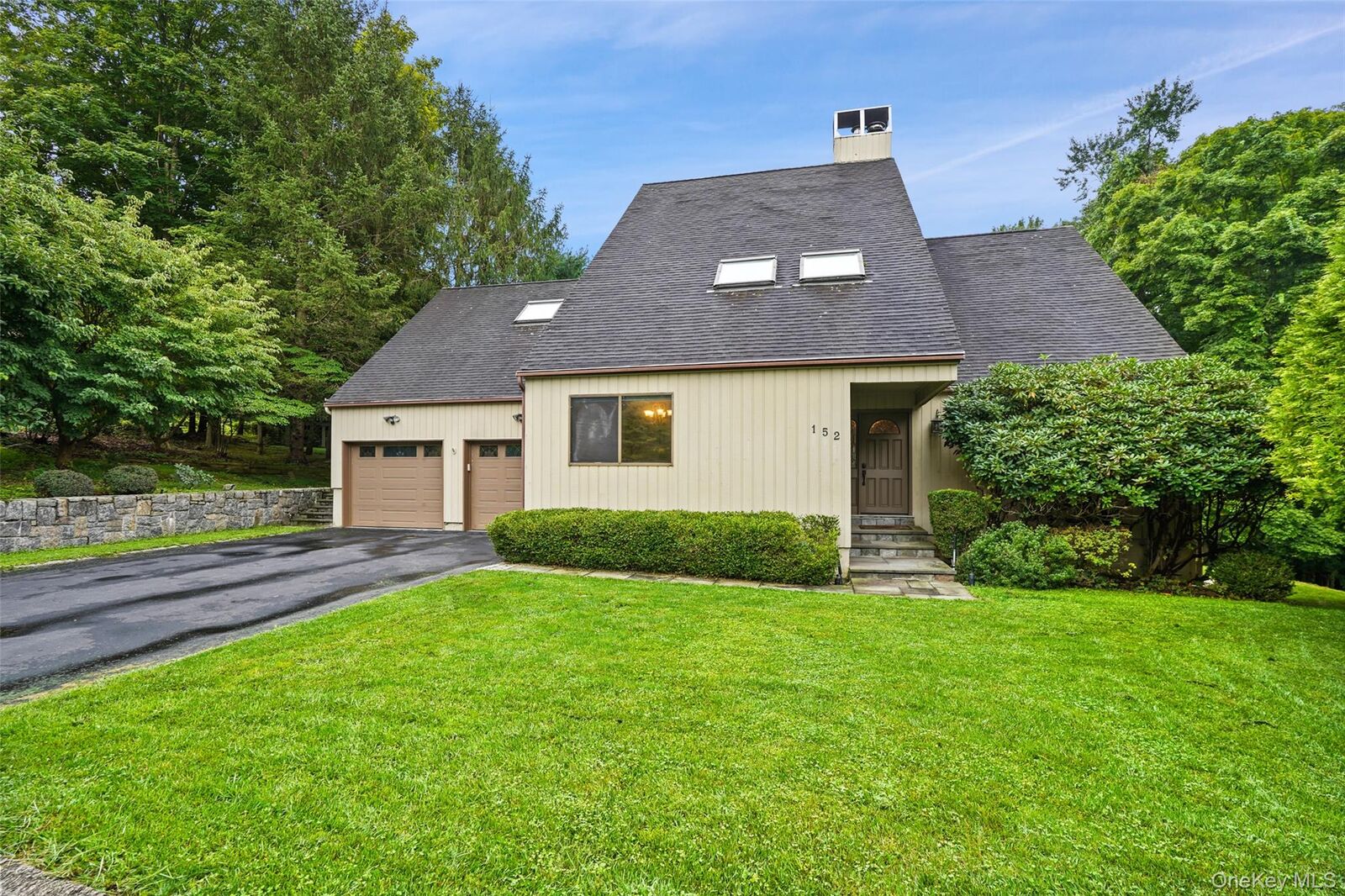 Property Photo:  152 Arbor Crest  NY 10589 