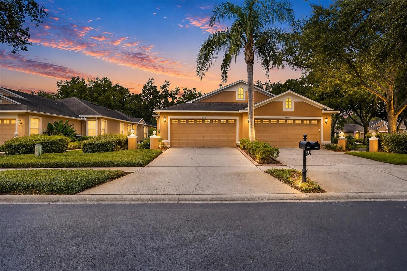 Property Photo:  19126 White Wing Place  FL 33647 