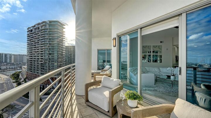 Property Photo: 449 S 12th Street 1403 FL 33602