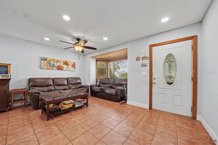 Property Photo:  139 N Palmetto Avenue  FL 32136 