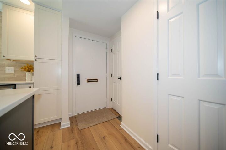 Property Photo:  14 Druid Hill Court  IN 46032 