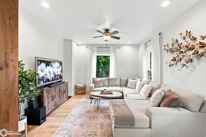 Property Photo: 106 Rock Grove Drive IA 50458