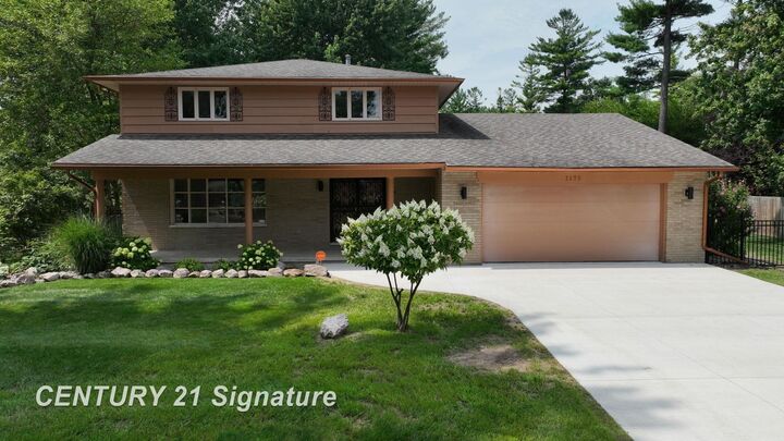 Property Photo:  3175 Delevan Drive  MI 48603 