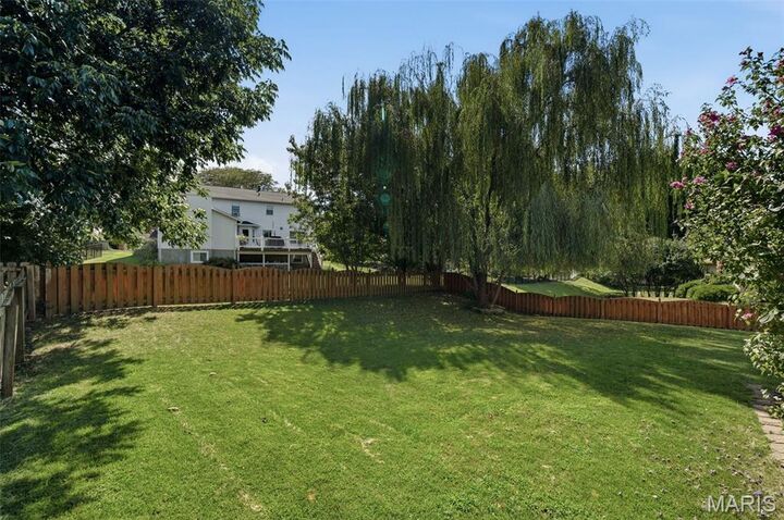 Property Photo: 1042 Remington Oaks Court MO 63026