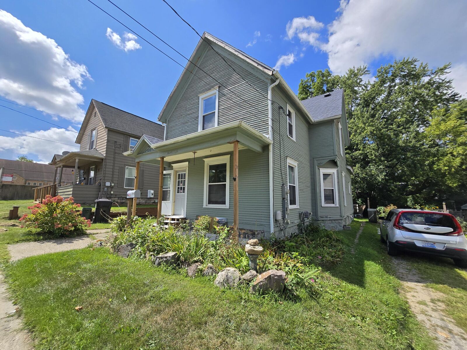 Property Photo: 502 S Elm Avenue MI 49203