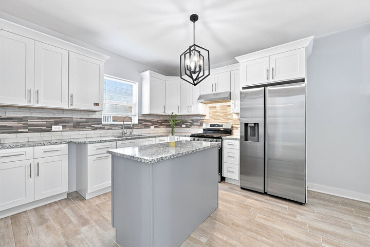 Property Photo:  314 Willow Avenue  IL 60436 