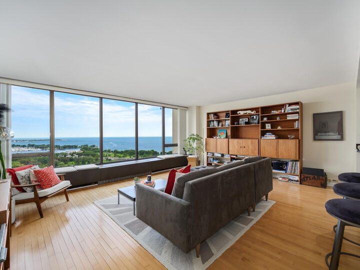 Property Photo:  2800 N Lake Shore Drive 2505  IL 60657 
