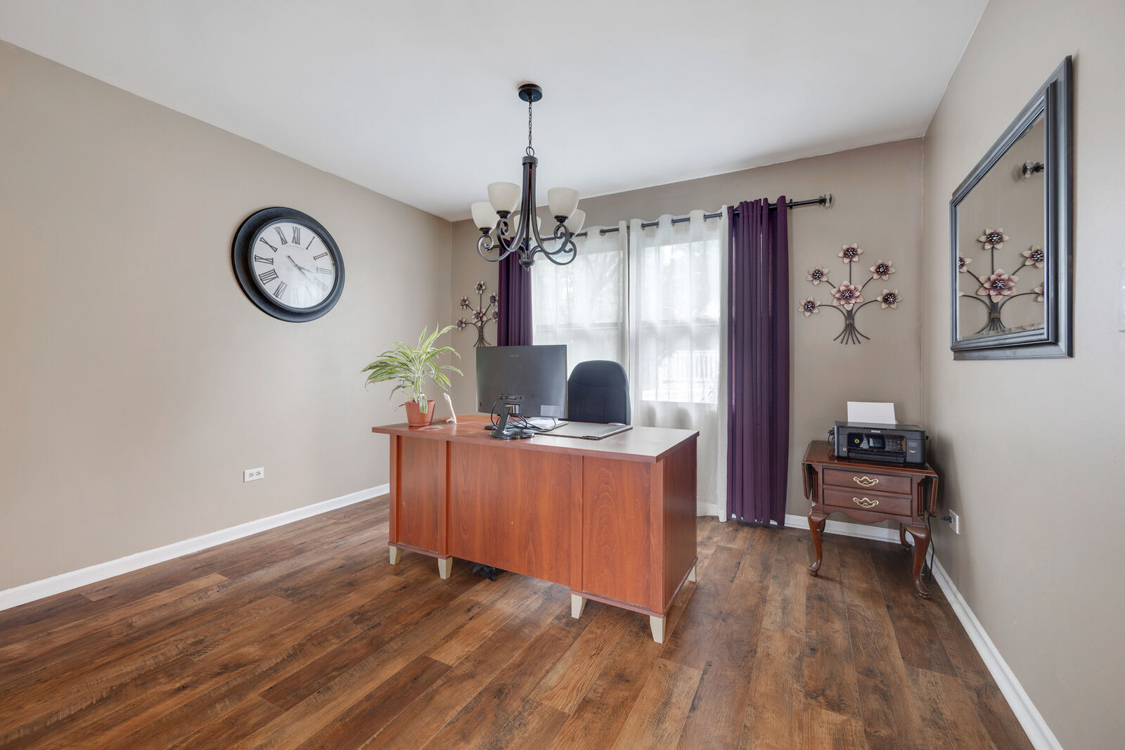 Property Photo:  717 S Point Drive  IL 60193 