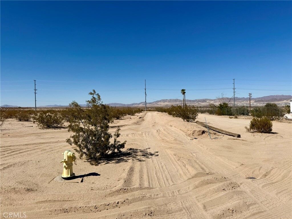 Property Photo: 1234 Indian Trl CA 92277