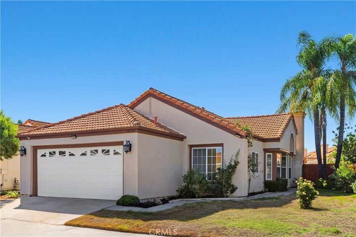 Property Photo:  28098 Lemonwood  CA 92584 
